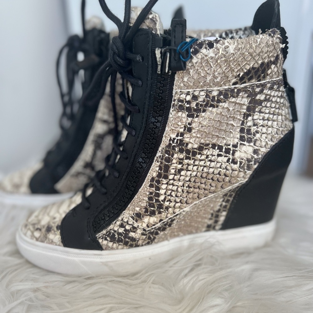 - Giuseppe Zanotti wedges sneaker shoes